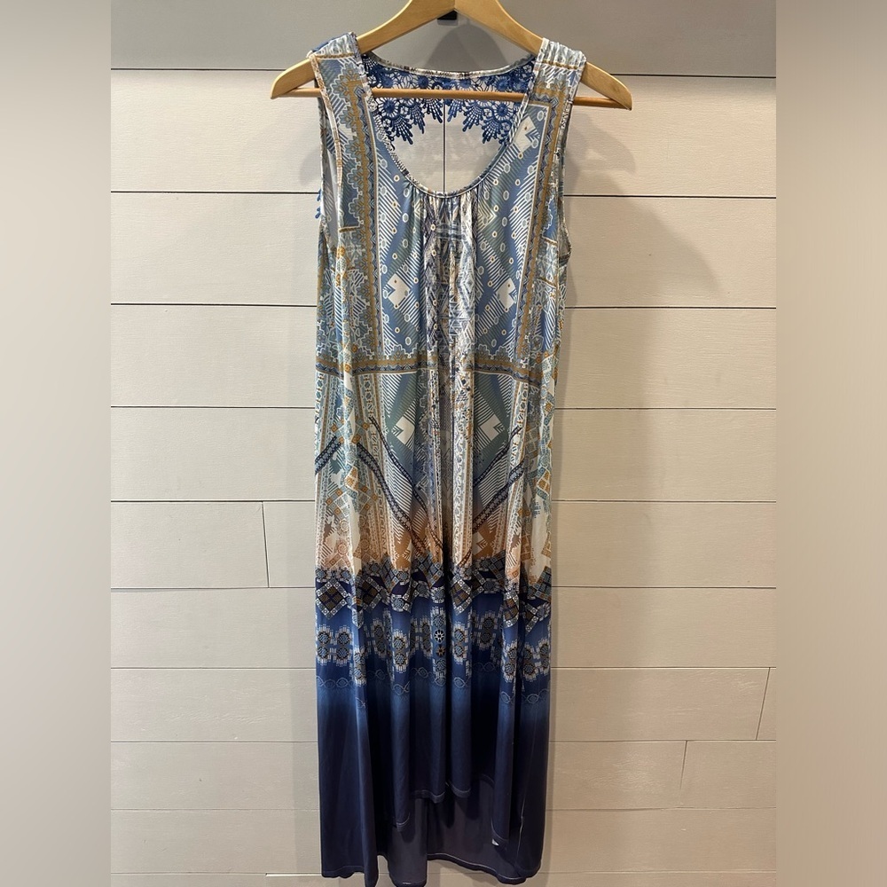 Unity World Wear Blue and Cream Patterned Maxi Dress- size Medium